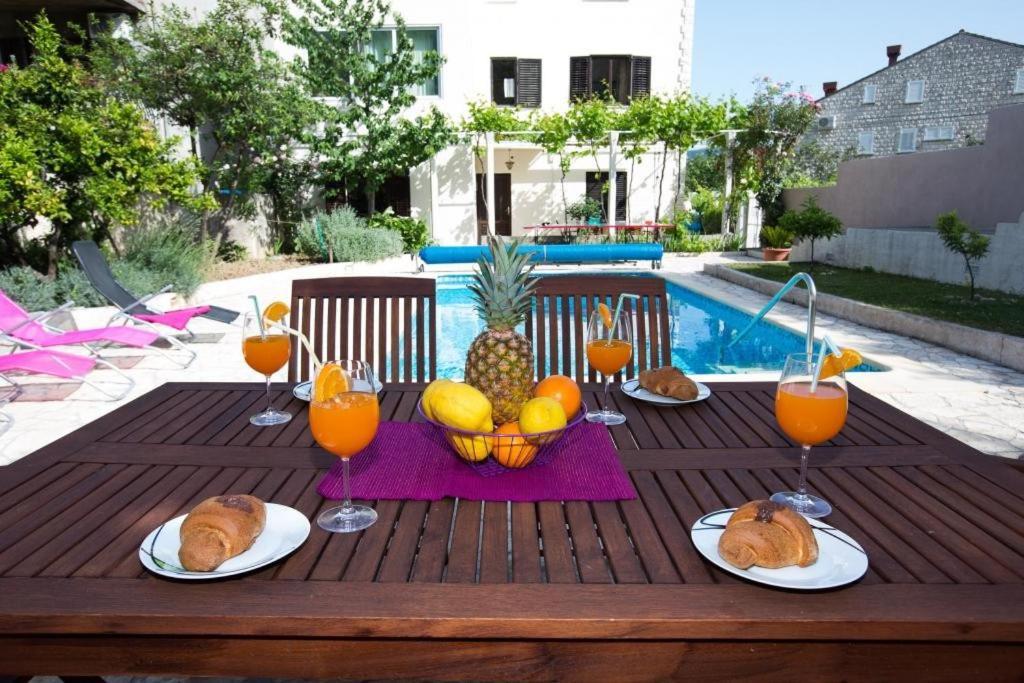 Apartments Villa Roza Mokosica Luaran gambar