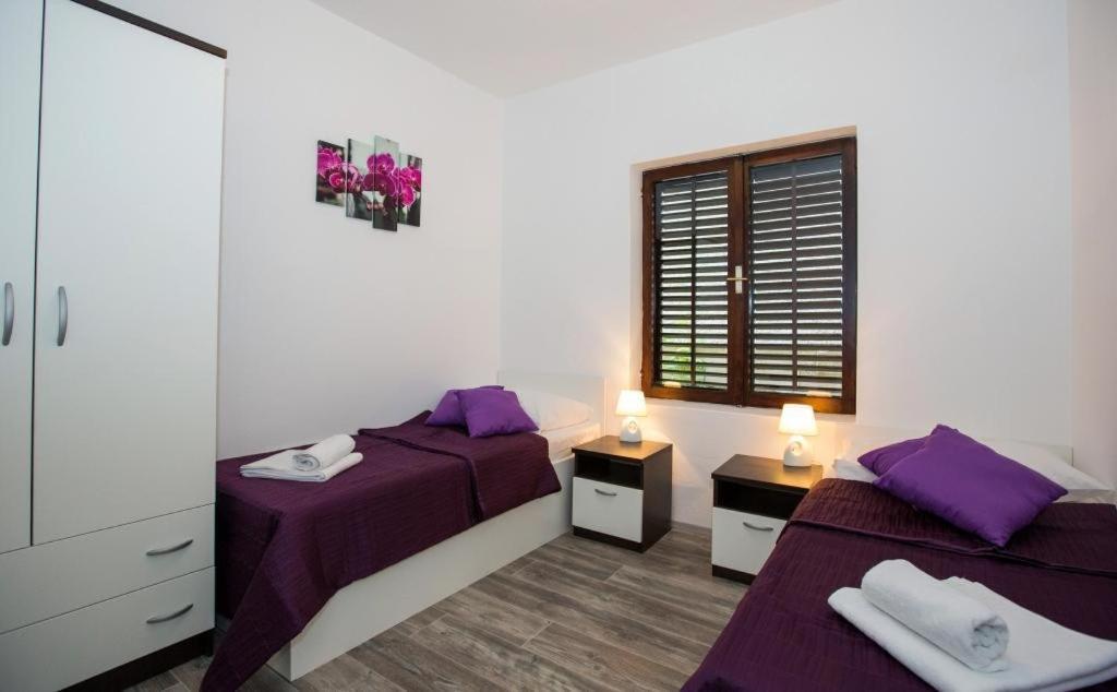 Apartments Villa Roza Mokosica Luaran gambar