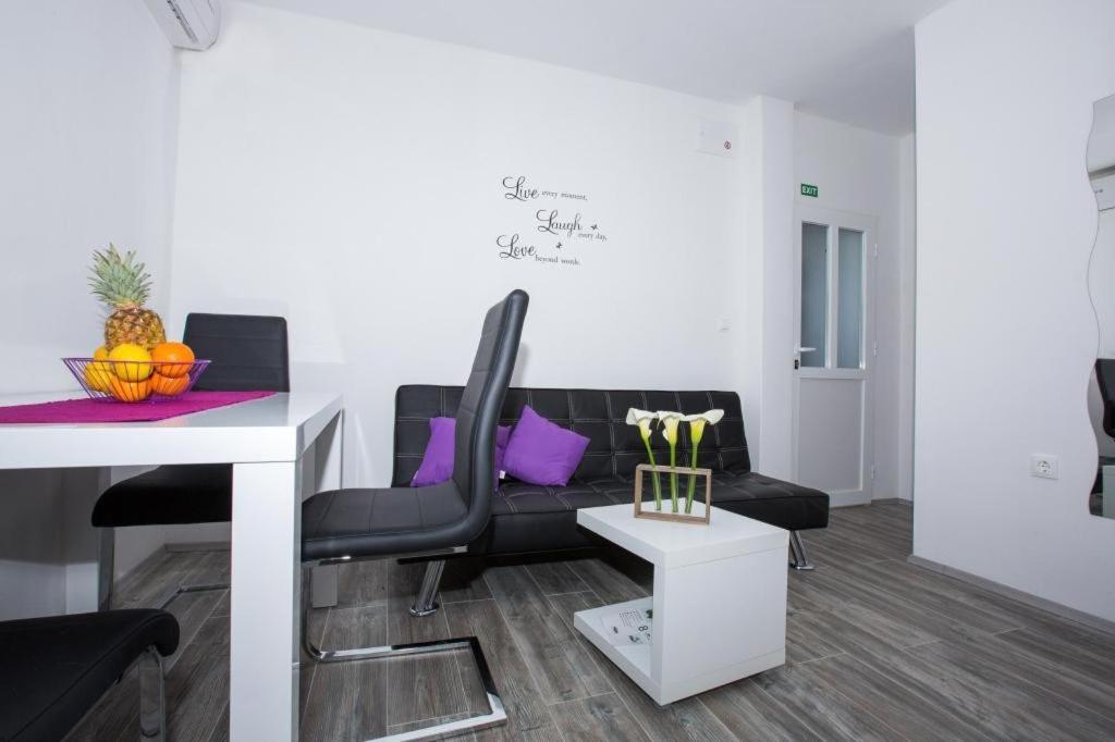 Apartments Villa Roza Mokosica Bilik gambar